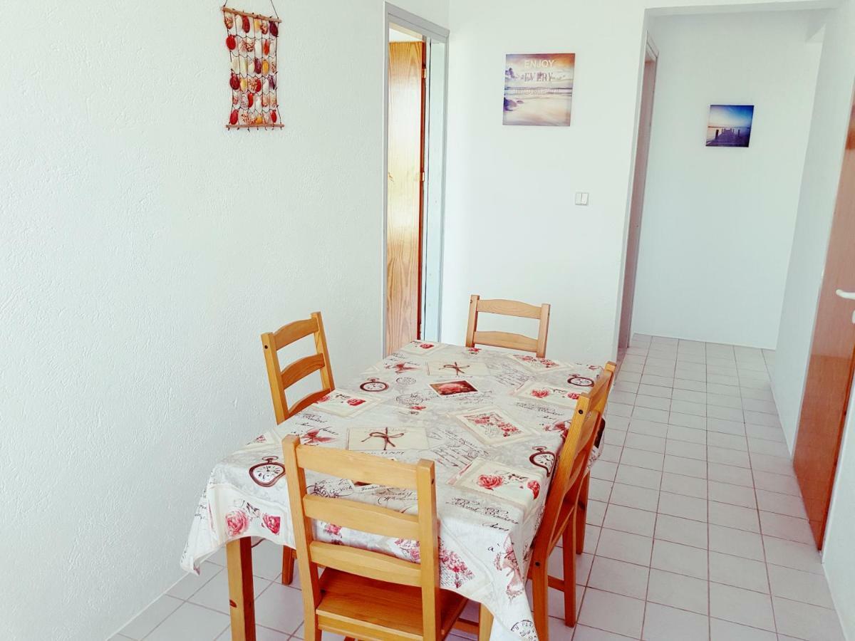 Melina'S Apartments Kalavárda Екстериор снимка