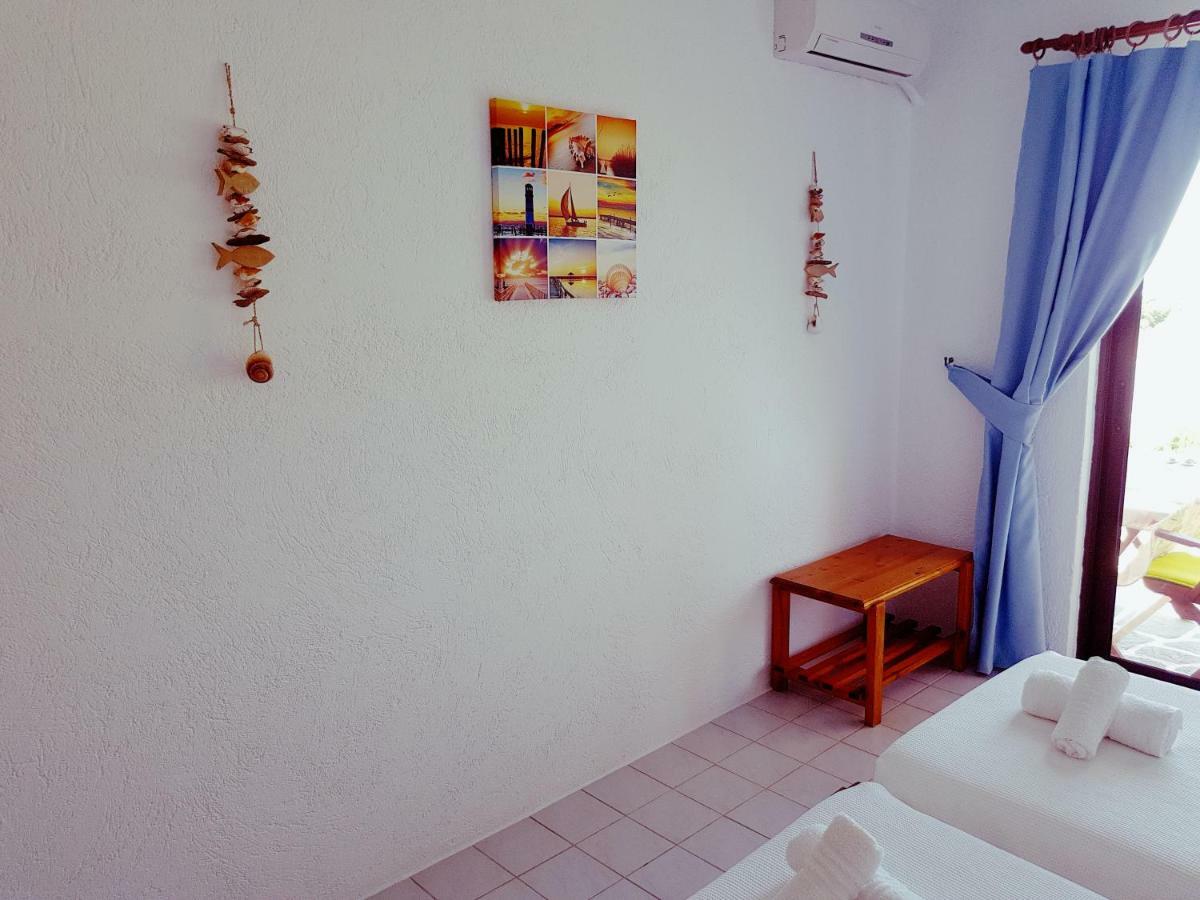 Melina'S Apartments Kalavárda Екстериор снимка