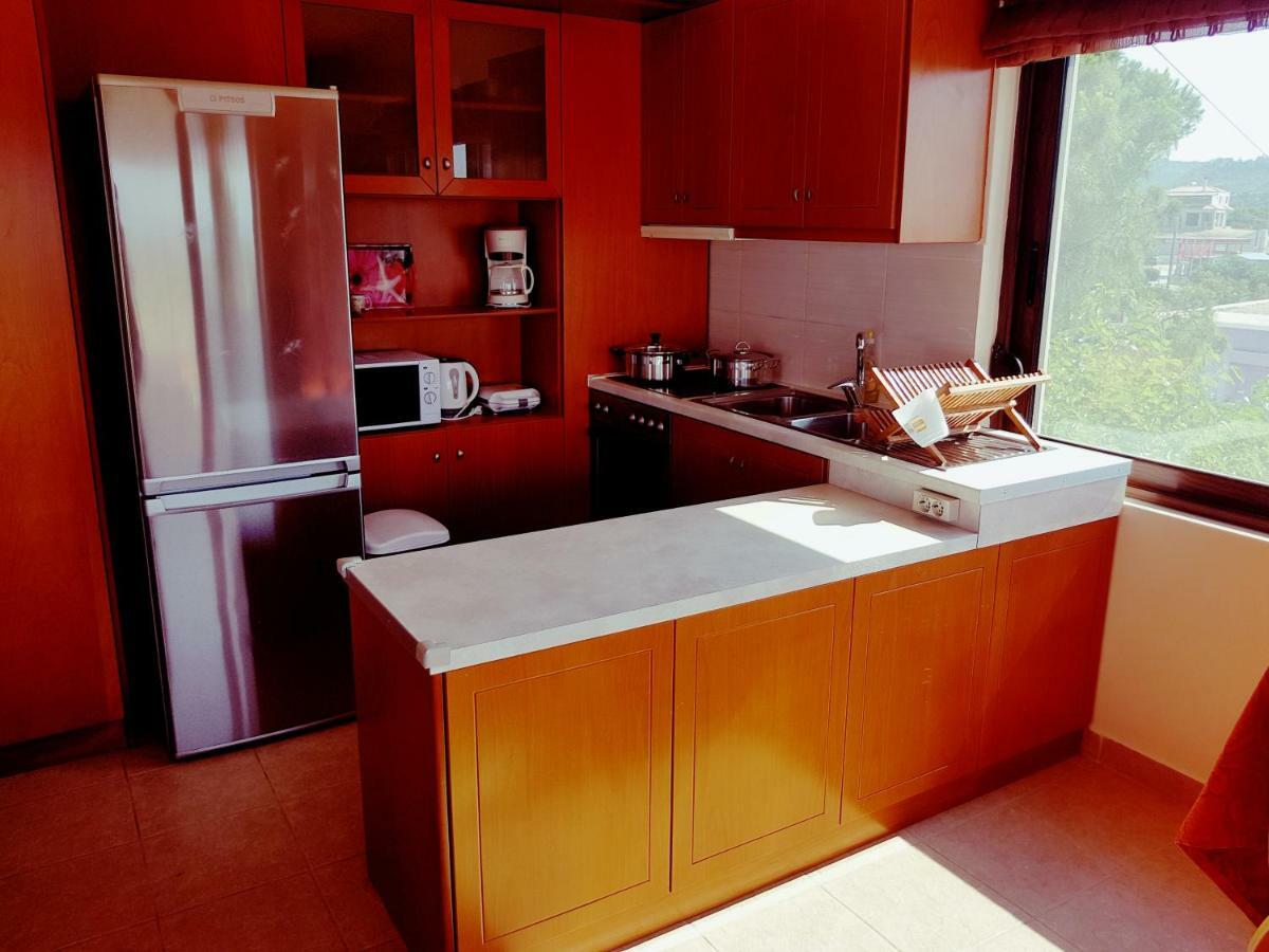 Melina'S Apartments Kalavárda Екстериор снимка